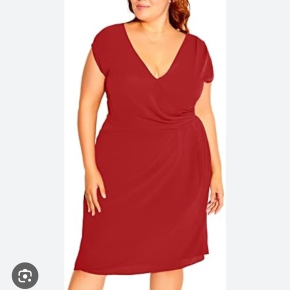 NWT City Chic Classic Wrap Dress Henna Short Sleeve Crepe Material V- Neck M/18 - Picture 1 of 12